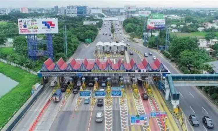 Gerbang Tol Trans Jawa Penerapan diskon tarif tol di Trans Jawa