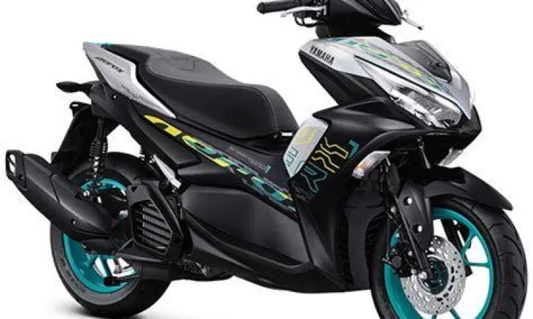 Yamaha Aerox 2021 varian Silver Power Grey