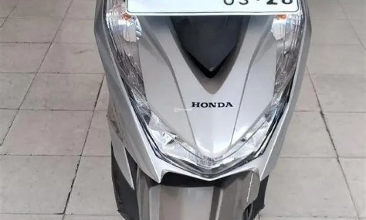 Honda Beat Street 2023 Honda Beat Street 2023 warna Silver