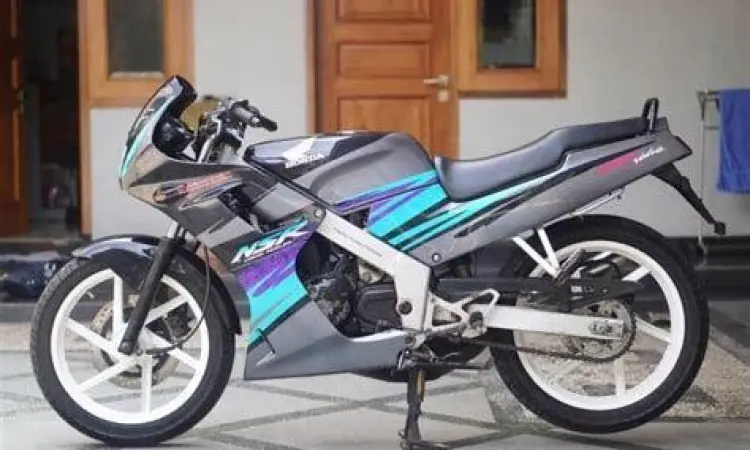 Honda NSR 150 R Honda NSR 150 R generasi pertama