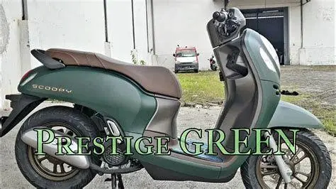 Scoopy Prestige Green Honda Scoopy 2023 Prestige Green dengan jok cokelat