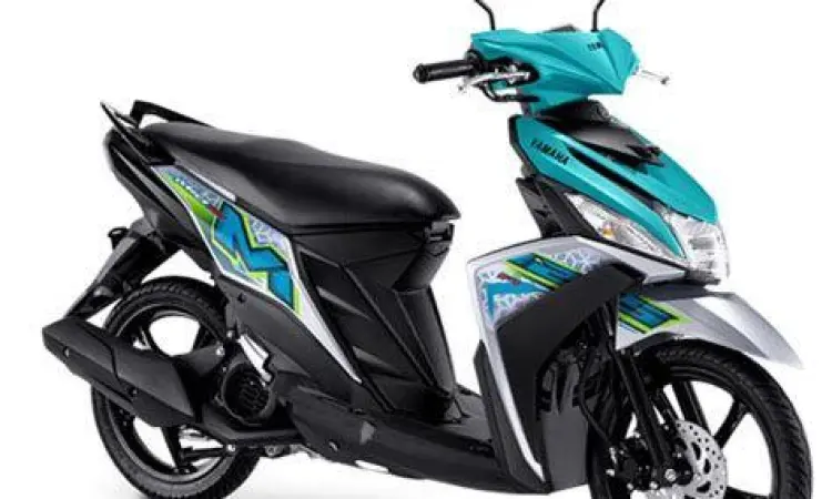 Yamaha Mio M3 125 Modern Tampilan modern Yamaha Mio M3 125 dengan velg racing