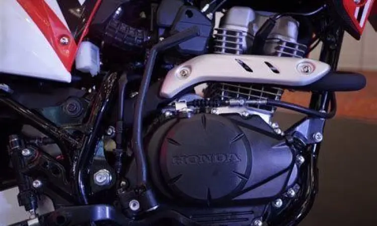 Detail mesin 150cc PGM-FI Honda CRF150L