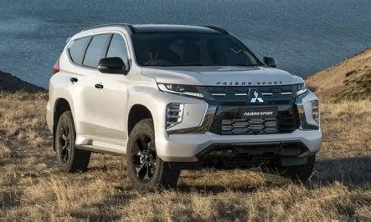 Tampilan eksterior Mitsubishi Pajero Sport terbaru