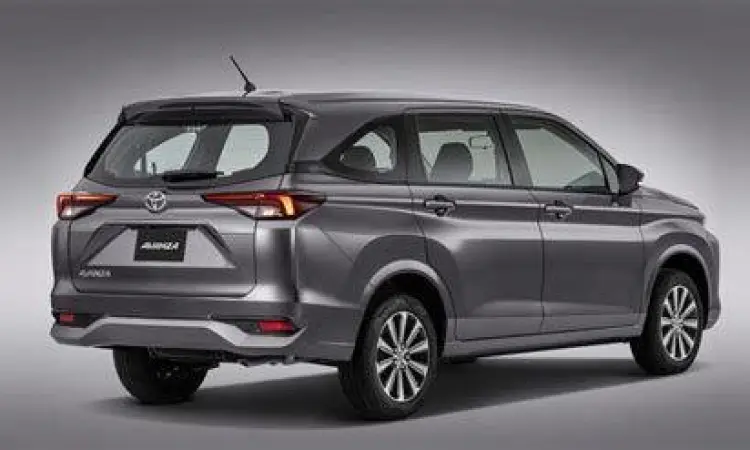 Tampilan eksterior depan Toyota Avanza 2023 modern
