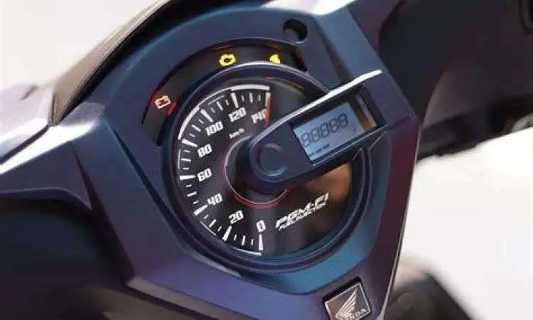 Panel Instrumen Honda Beat Dashboard digital Honda Beat Deluxe