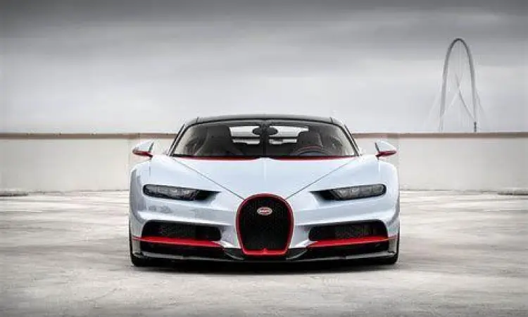 Tampilan depan Bugatti Chiron yang agresif dan elegan