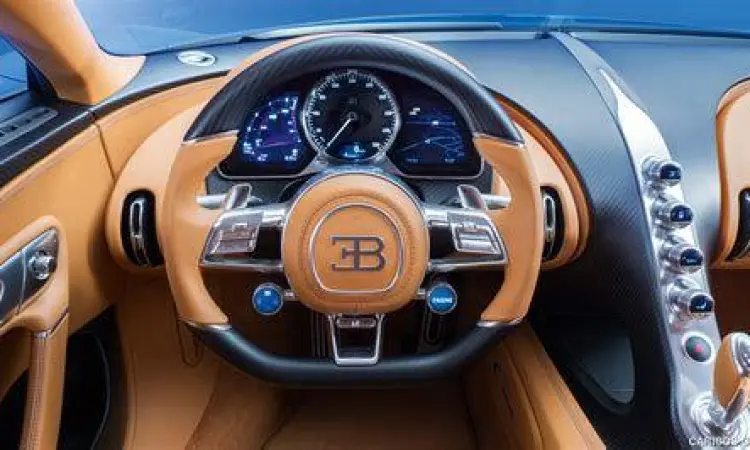 Interior mewah Bugatti Chiron dengan material kulit dan karbon