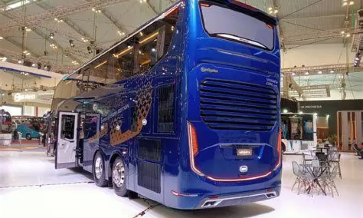 bus double decker karoseri adiputro jetbus 5