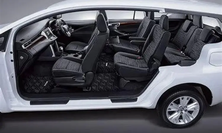 Interior mewah Kijang Innova Diesel Reborn