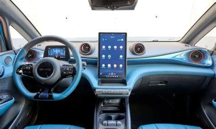 Kabin BYD Dolphin Interior mewah BYD Dolphin varian Premium