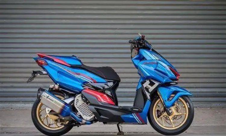 Inspirasi Modifikasi Vario 160 Proper Modifikasi Vario 160 gaya proper style dengan velg aftermarket