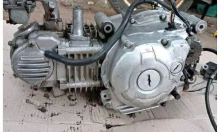 Detail Mesin Yamaha Vega R Mesin Yamaha Vega R yang bersih