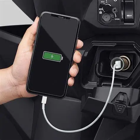 Power Charger Honda Beat 2023 Fitur pengisian daya smartphone pada Honda Beat 2023 terbaru