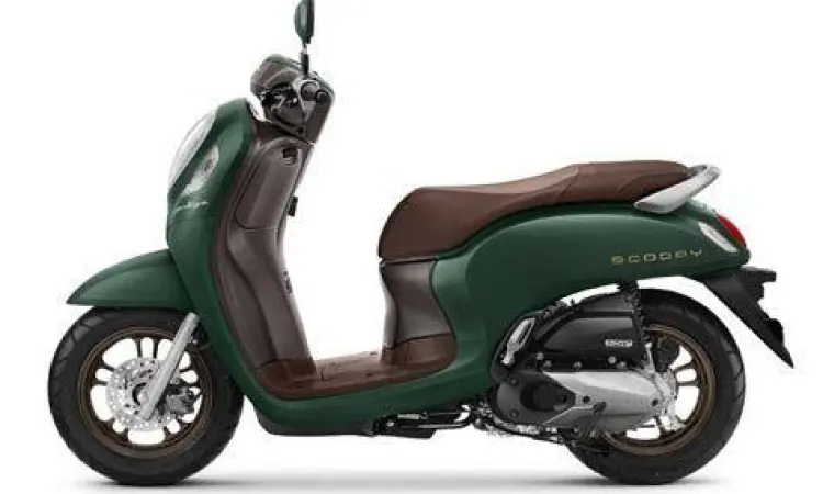 Scoopy Prestige Green 2023 Honda Scoopy Prestige 2023 warna hijau doff