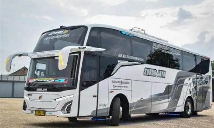 Desain modern bus Adiputro seri terbaru