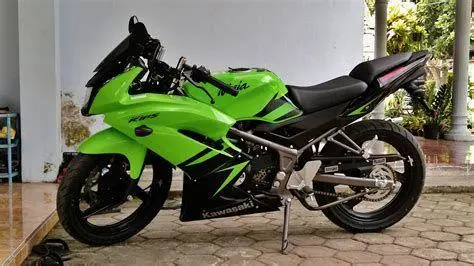 Desain Tajam Ninja RR 2012 Desain bodi Kawasaki Ninja RR 2012 facelift