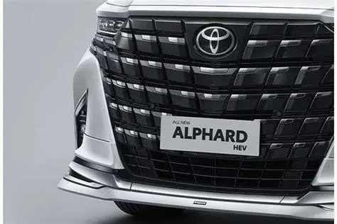 Eksterior Depan Toyota Alphard Detail desain grille depan Toyota Alphard terbaru
