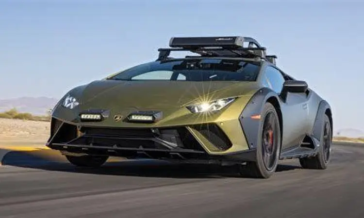 Lamborghini Huracan Sterrato di medan tanah