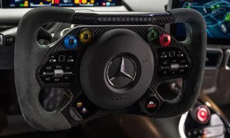 Kokpit Mercedes AMG One Interior dan Stir Mercedes AMG One