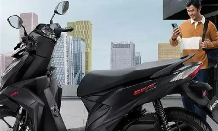 Varian Honda Beat CBS Honda Beat CBS warna perak terbaru