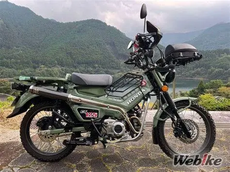 Honda CT125 Adventure Honda CT125 sedang digunakan di medan off-road