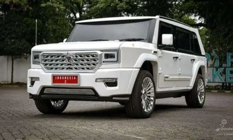 Kendaraan taktis Maung buatan Pindad Indonesia