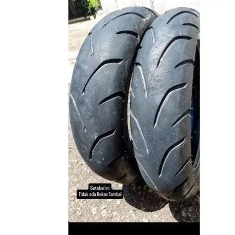 Pengecekan Ban NMAX Kondisi ban motor NMAX yang sudah mulai aus