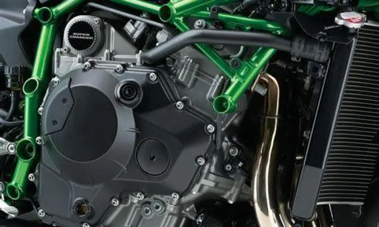 Mesin Supercharged Kawasaki H2R