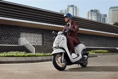 Ergonomi Honda Scoopy Posisi berkendara Honda Scoopy 2020