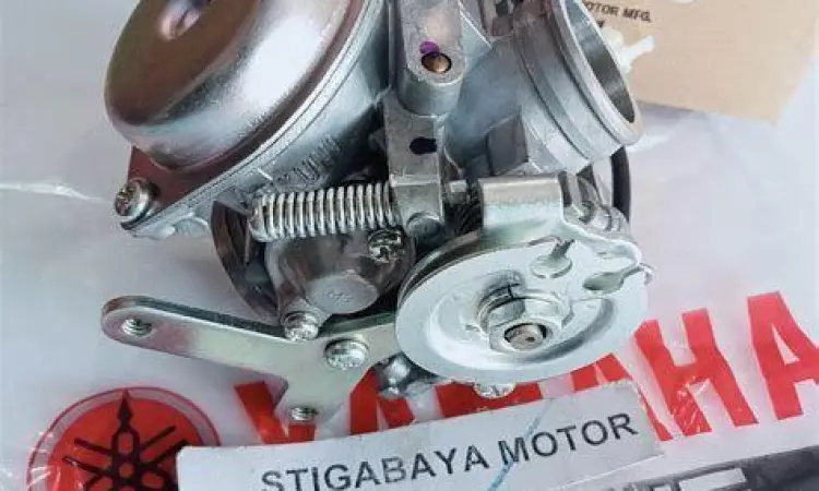 Detail mesin Yamaha Xeon 125 karbu dengan radiator