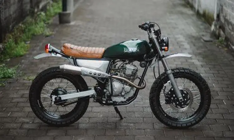 Scorpio Z Scrambler Style Yamaha Scorpio Z kustom gaya Scrambler dengan ban dual purpose