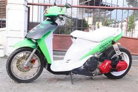 Suzuki Spin Adventure Suzuki Spin modifikasi gaya adventure dengan ban tahu