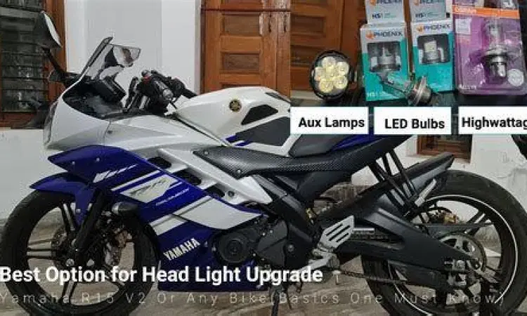 R15 V2 Custom Lighting Lampu depan Yamaha R15 V2 dengan projector LED