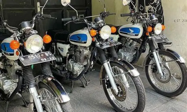 Honda CB100 modifikasi orisinal