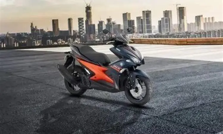 Simulasi Kredit Motor Ilustrasi perhitungan kredit motor di diler