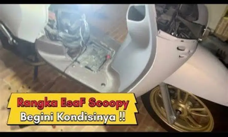 Proses pengecekan rangka motor matik bekas