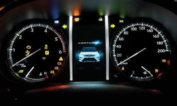Indikator Eco Mode pada Toyota Fortuner