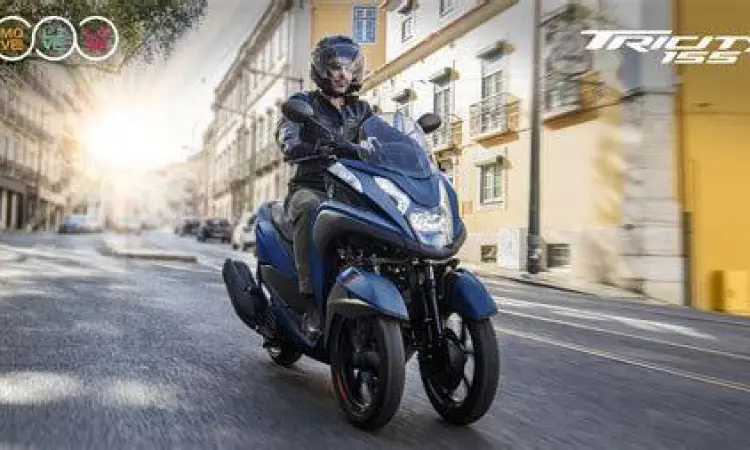 Yamaha Tricity 155 digunakan di jalanan kota