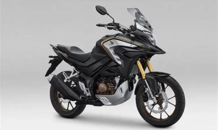 Motor touring murah Honda CB150X dengan perlengkapan lengkap
