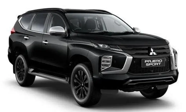 Edisi spesial Mitsubishi Pajero Sport serba hitam