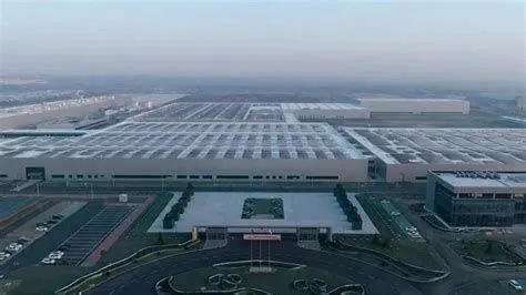 Pabrik Perakitan Chery Indonesia Suasana pabrik perakitan mobil Chery di Indonesia