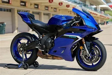 Yamaha R9 Aero Design Desain lampu depan Yamaha R9 yang agresif
