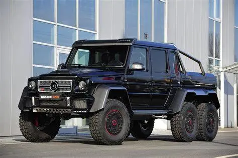 Mercedes-Benz G63 AMG 6x6 Mobil offroad termahal Mercedes-Benz G63 6x6 di gurun