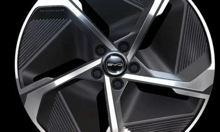 Desain velg sporty BYD Seal