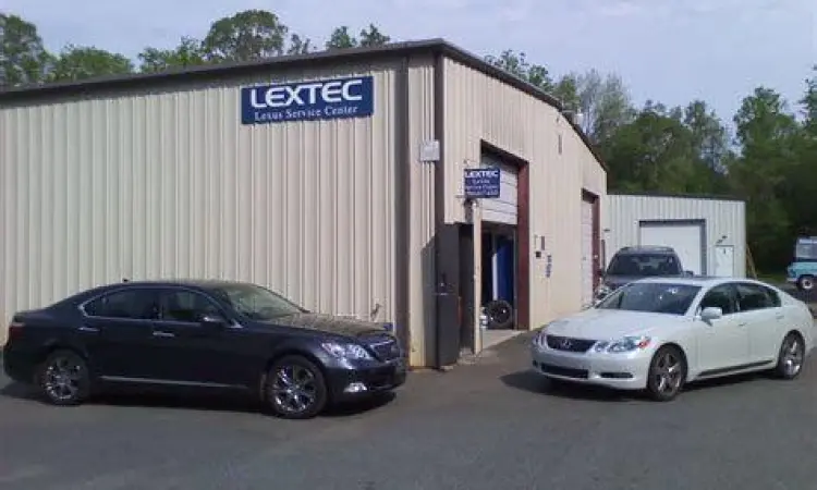 Area bengkel resmi Lexus Jakarta Selatan